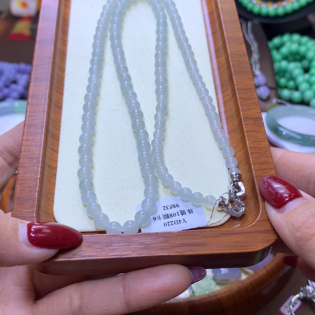 【闪购商品】翡翠颈饰未镶嵌翡翠