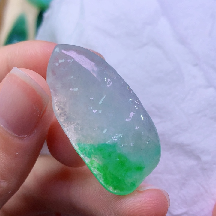 翡翠未镶嵌吊坠(不含链) 2782