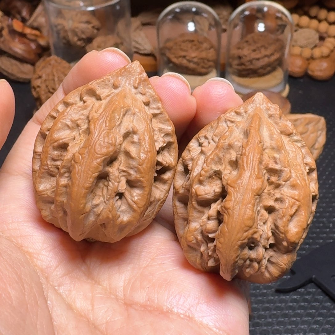 文玩核桃把件楸八棱