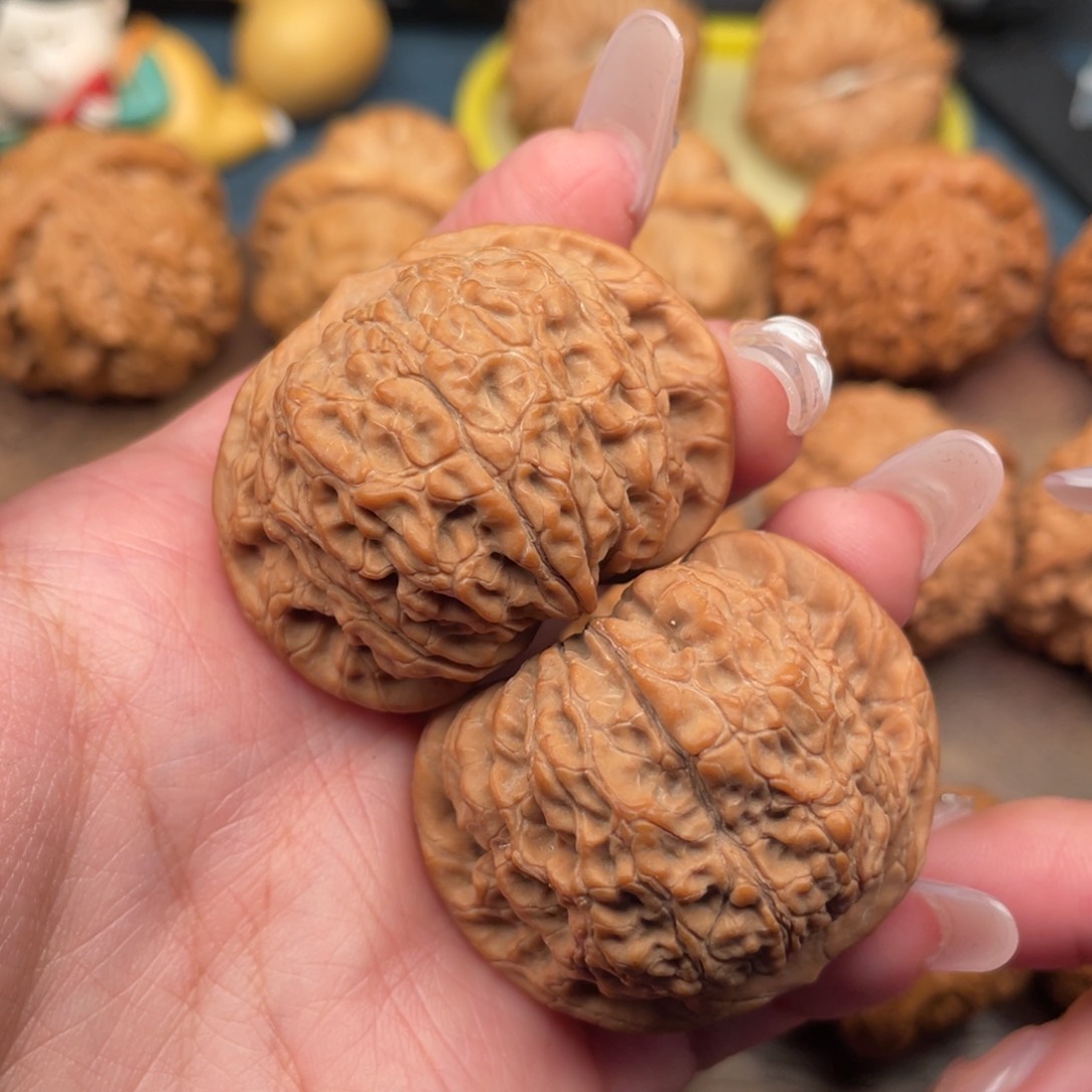 文玩核桃把件全品，毕业血麒麟42