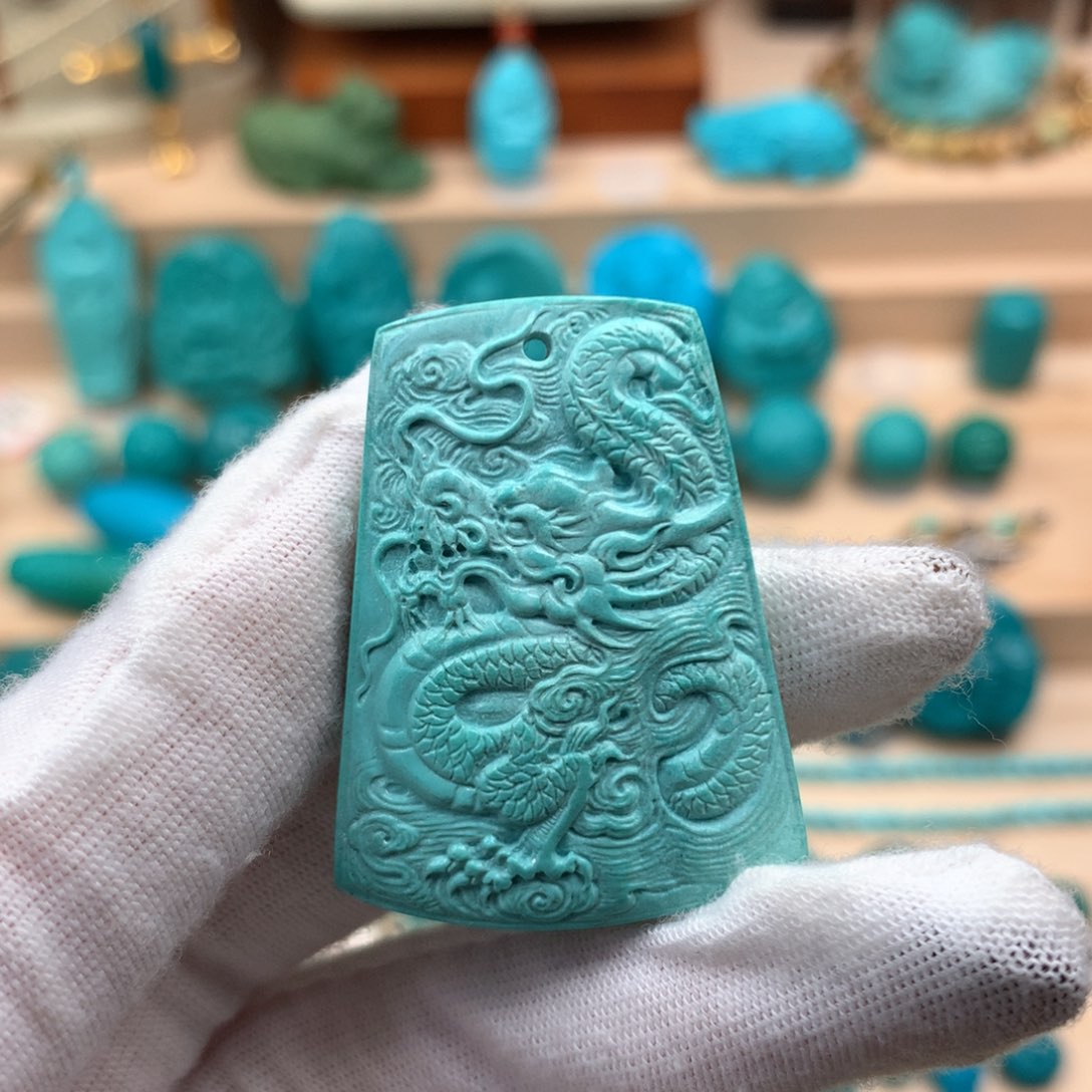 绿松石未镶嵌龙牌