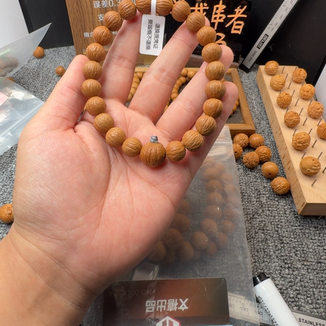 猴头核桃吊坠阿*～凤羽