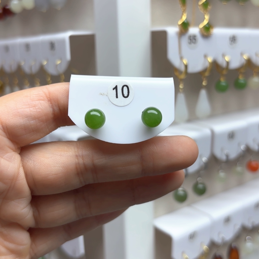 和田玉18K金镶嵌耳饰