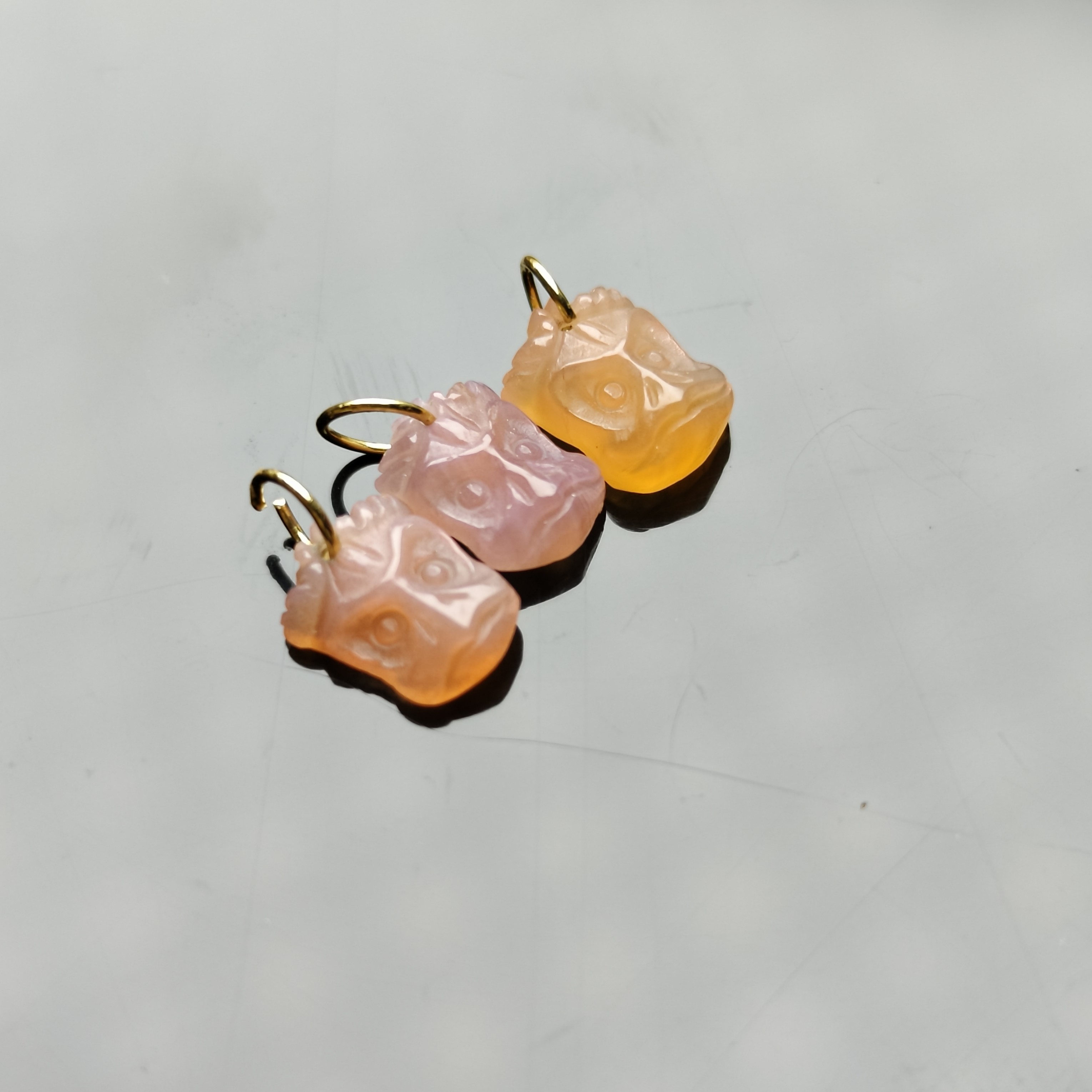 粉糯大鹏鸟侧挂文玩配饰多样性发货