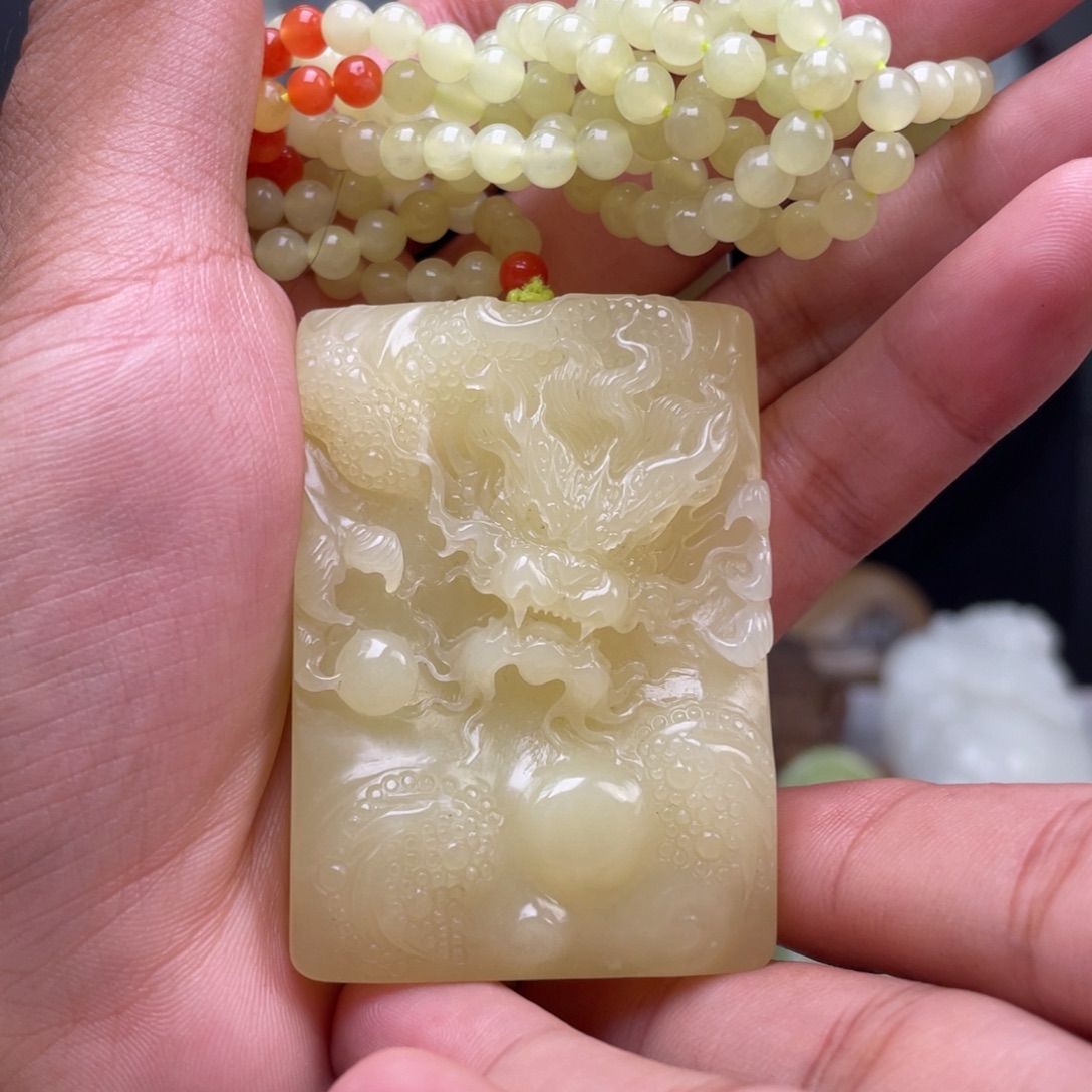 未镶嵌和田玉摆件