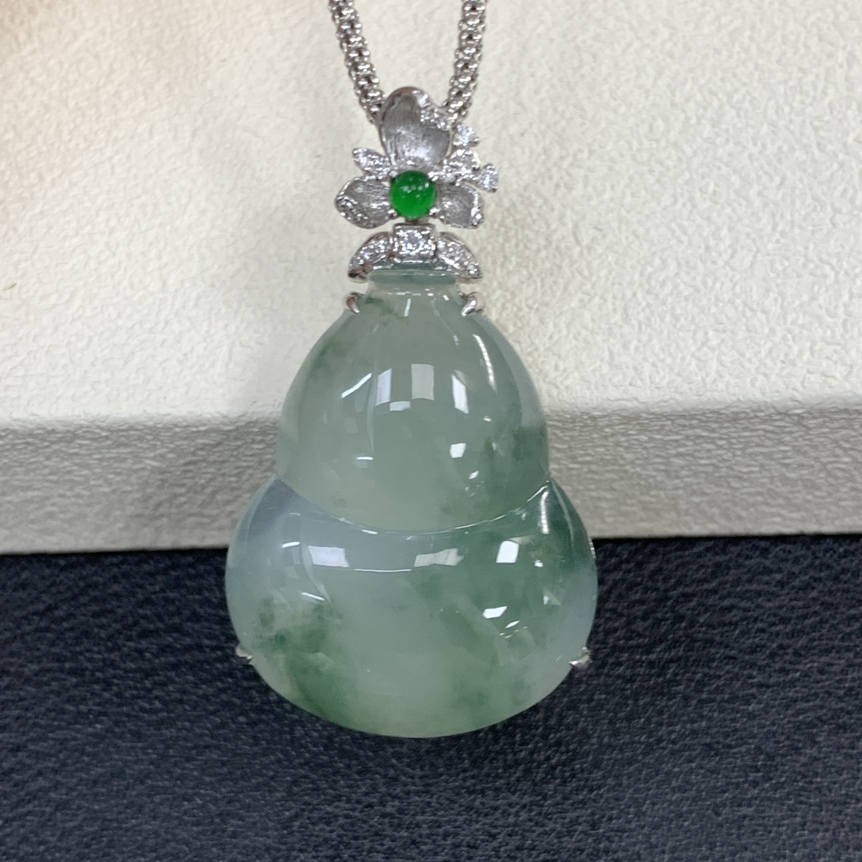 新品推荐·18k金冰种飘花葫芦翡翠玉石缅A吊坠意境感