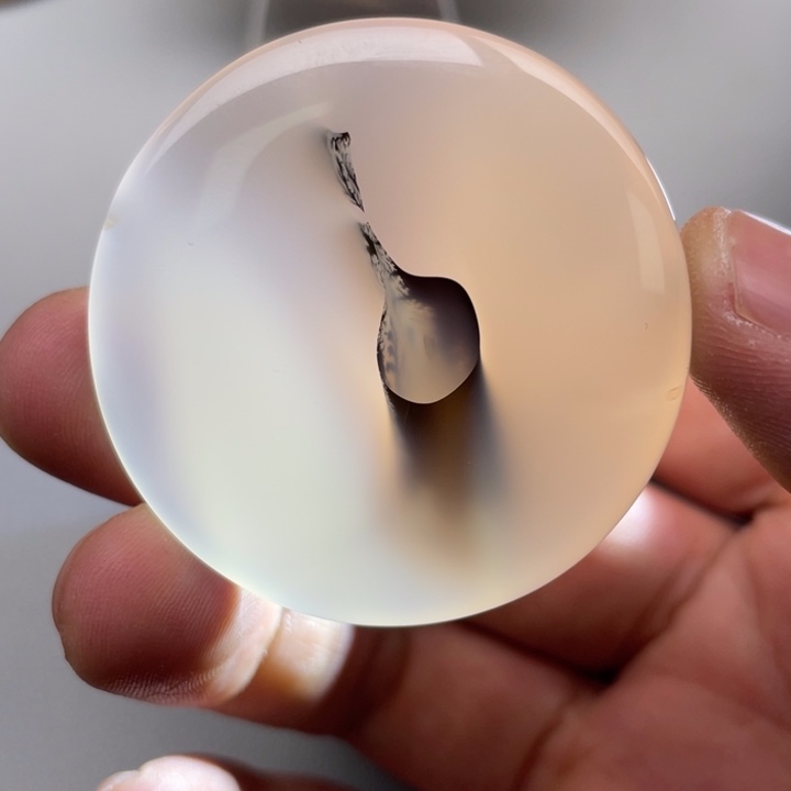 玛瑙/玉髓颈饰未镶嵌穿**空