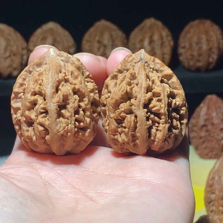 文玩核桃把件5号车