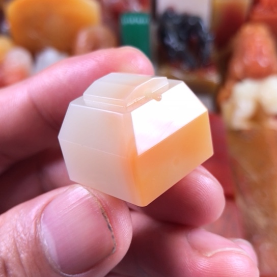 老挝石经典结晶精品覆斗