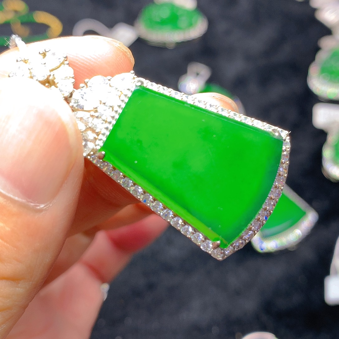 翡翠银S925镶嵌颈饰我