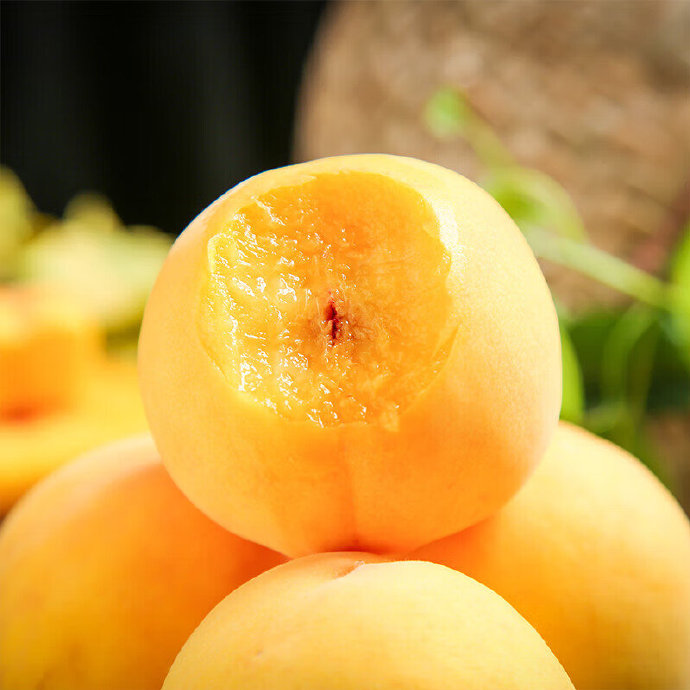 正宗山东蒙阴蜜桃 黄桃油桃 精选应季头茬新鲜水果 现摘现发顺丰包邮明天到家 纯甜无酸自然成熟山东省