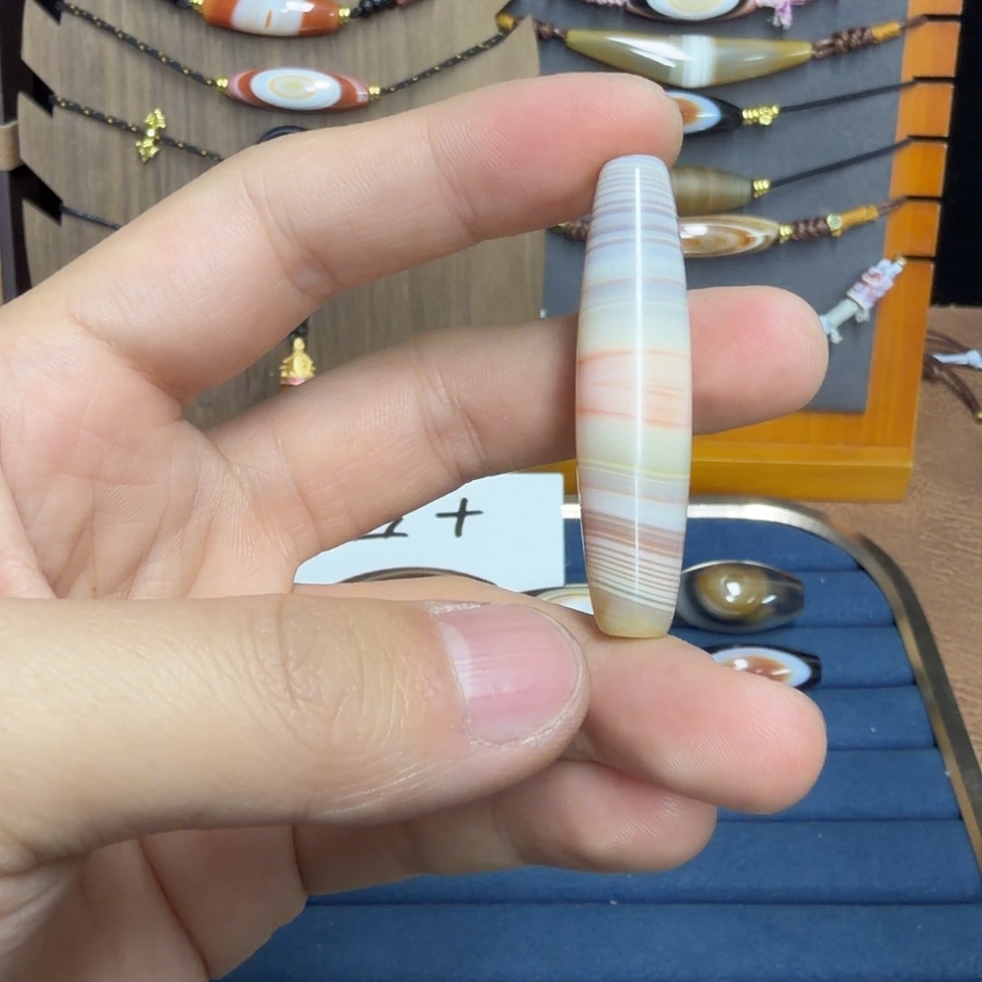 涛***玛瑙/玉髓合金颈饰