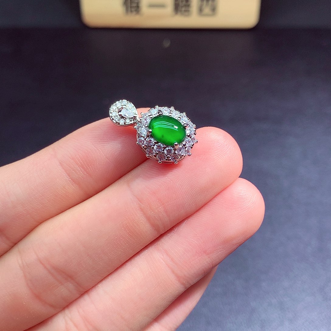颈饰未镶嵌翡翠翡翠
