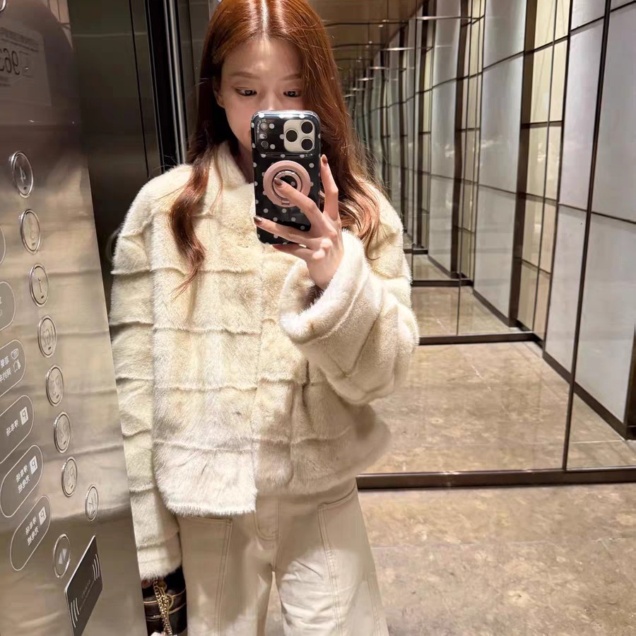 2025新款立领法式复古皮毛一体环保水貂绒慵懒风长袖短女外套气质