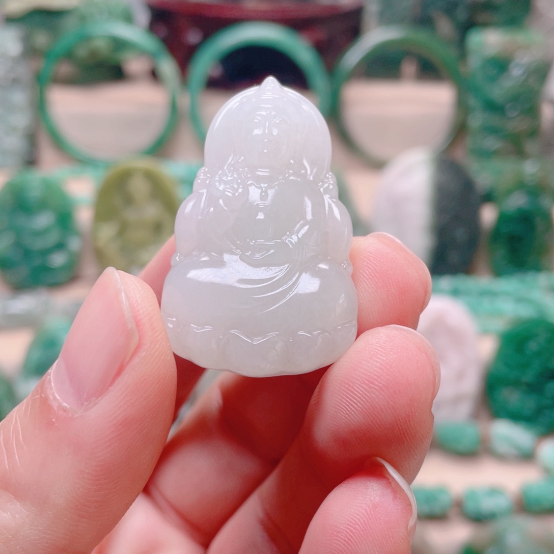 独山玉未镶嵌颈饰