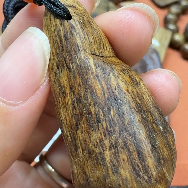 大叶紫檀（黑酸枝木类）