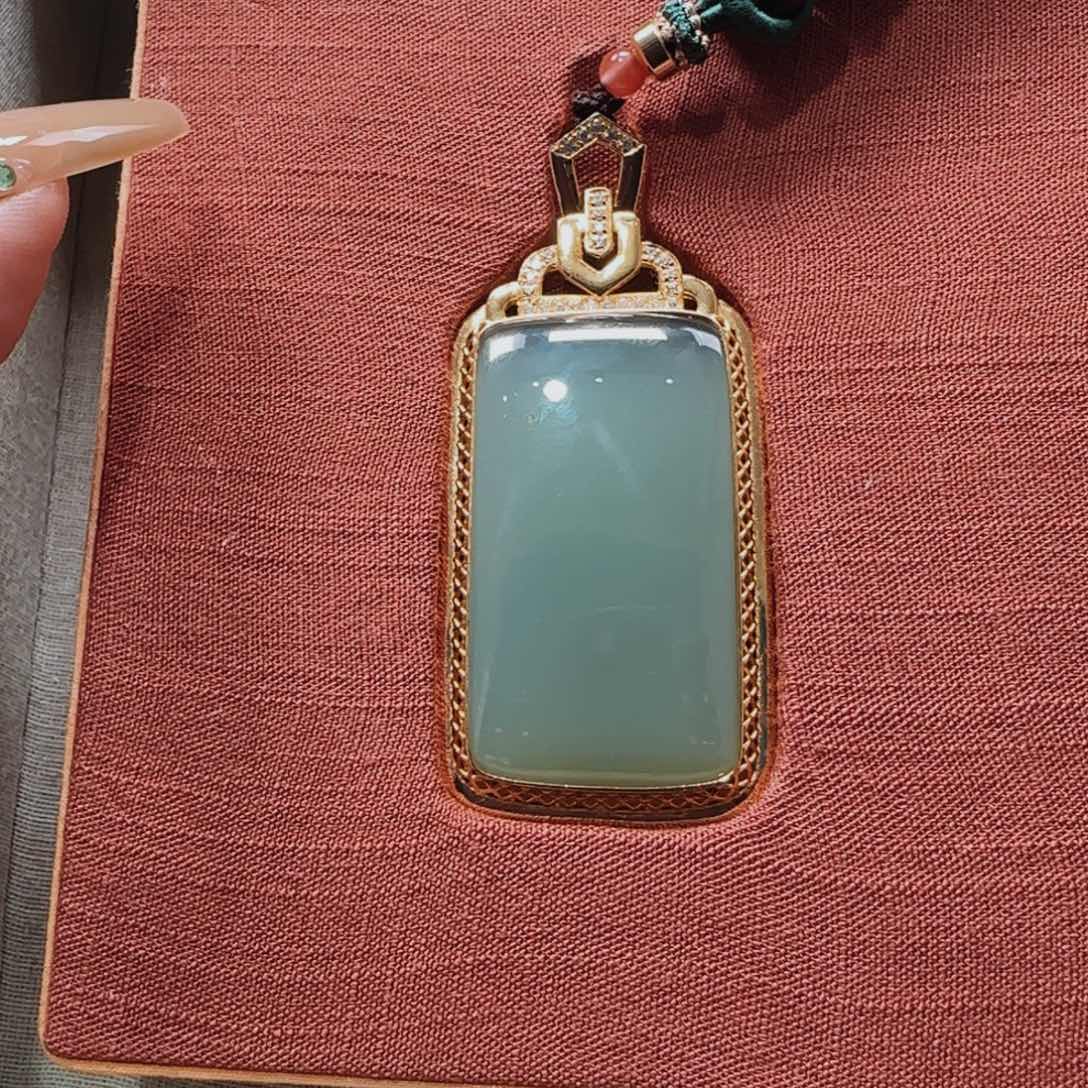 和田玉挂件未镶嵌