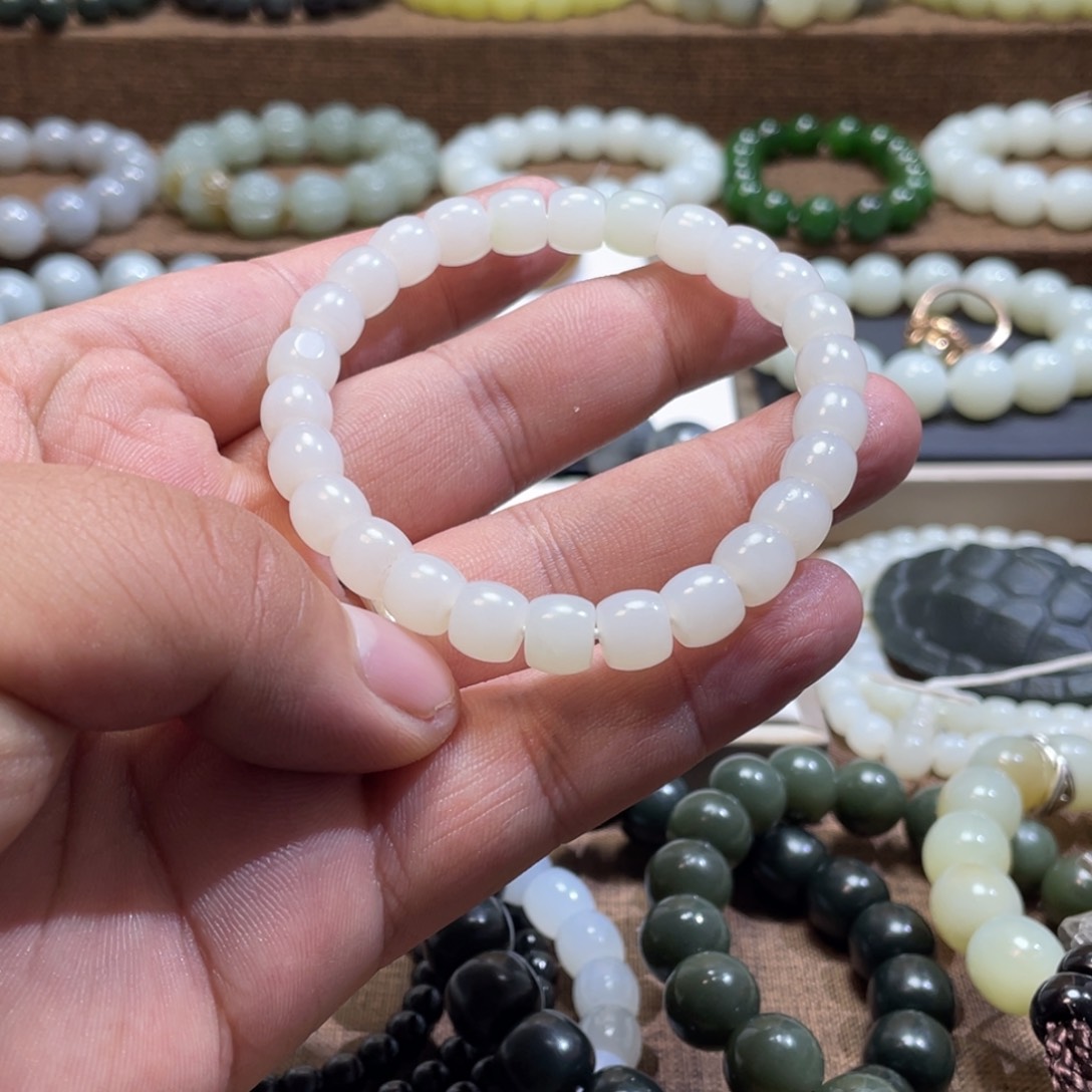 未镶嵌手链和田玉（糖玉）