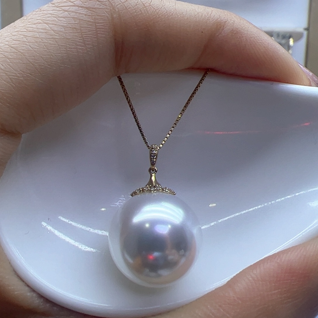 淡水珍珠吊坠(赠链)18K金镶嵌