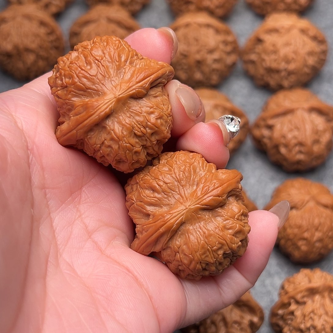 把件文玩核桃精品血麒麟39