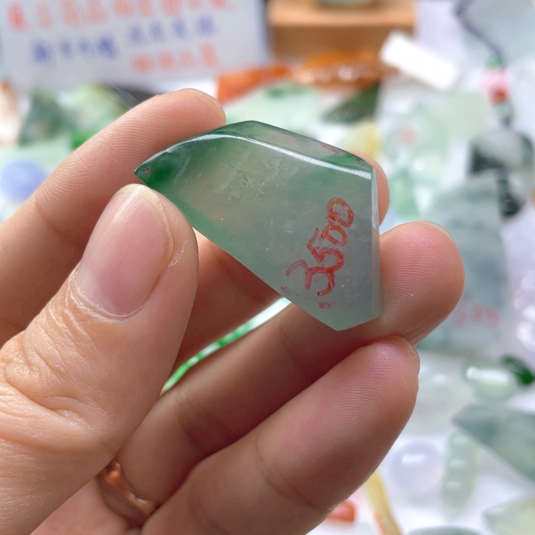 定制翡翠未镶嵌天然缅甸翡翠