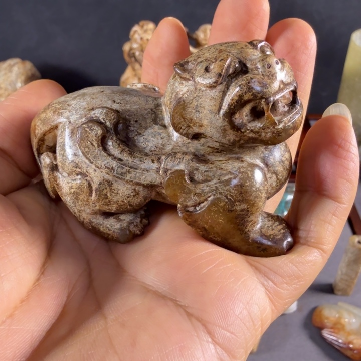 阿***藏和田玉未镶嵌挂件