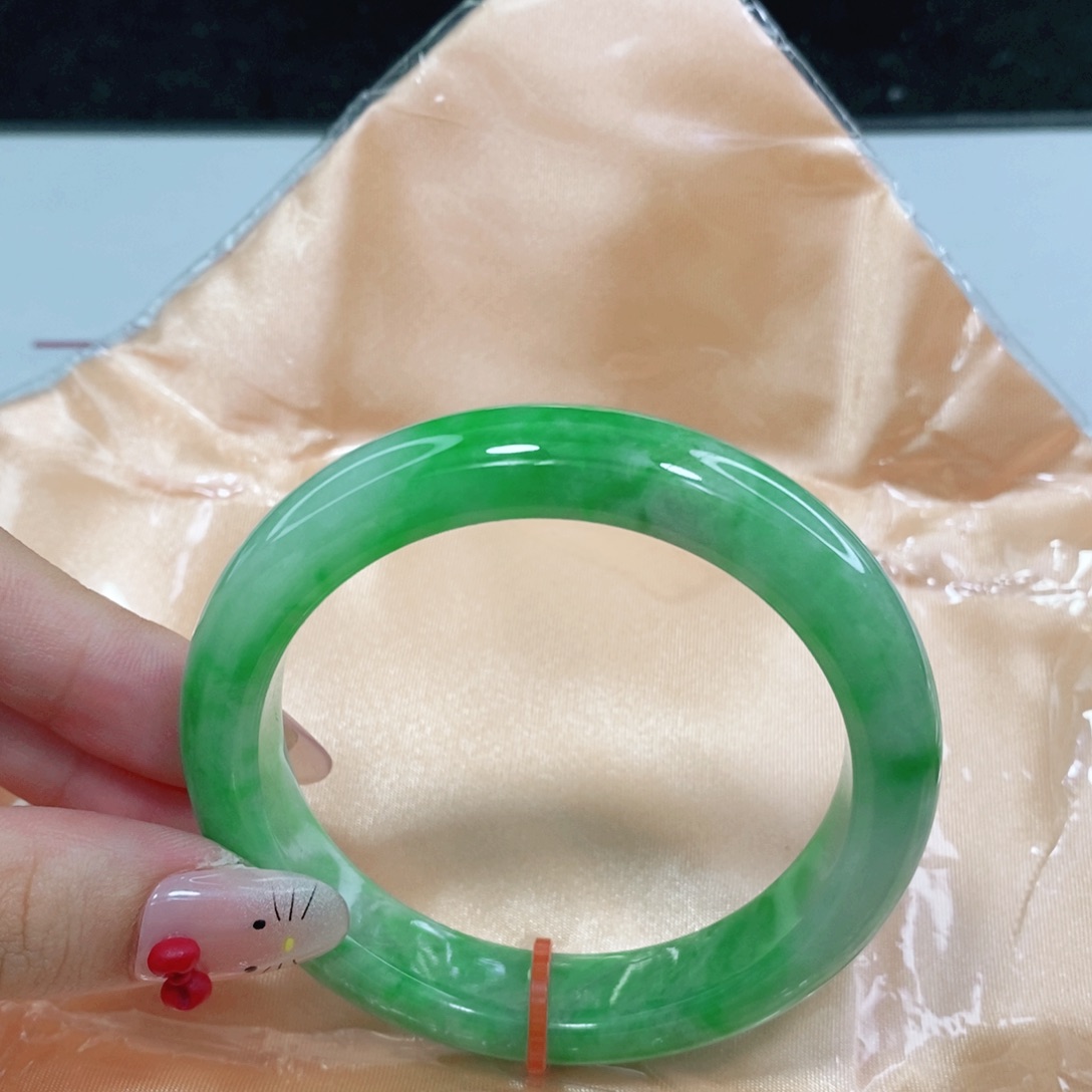 翡翠手镯未镶嵌Q54 54 54