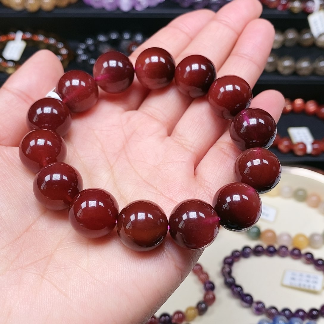 水晶手串未镶嵌独***？红兔毛15