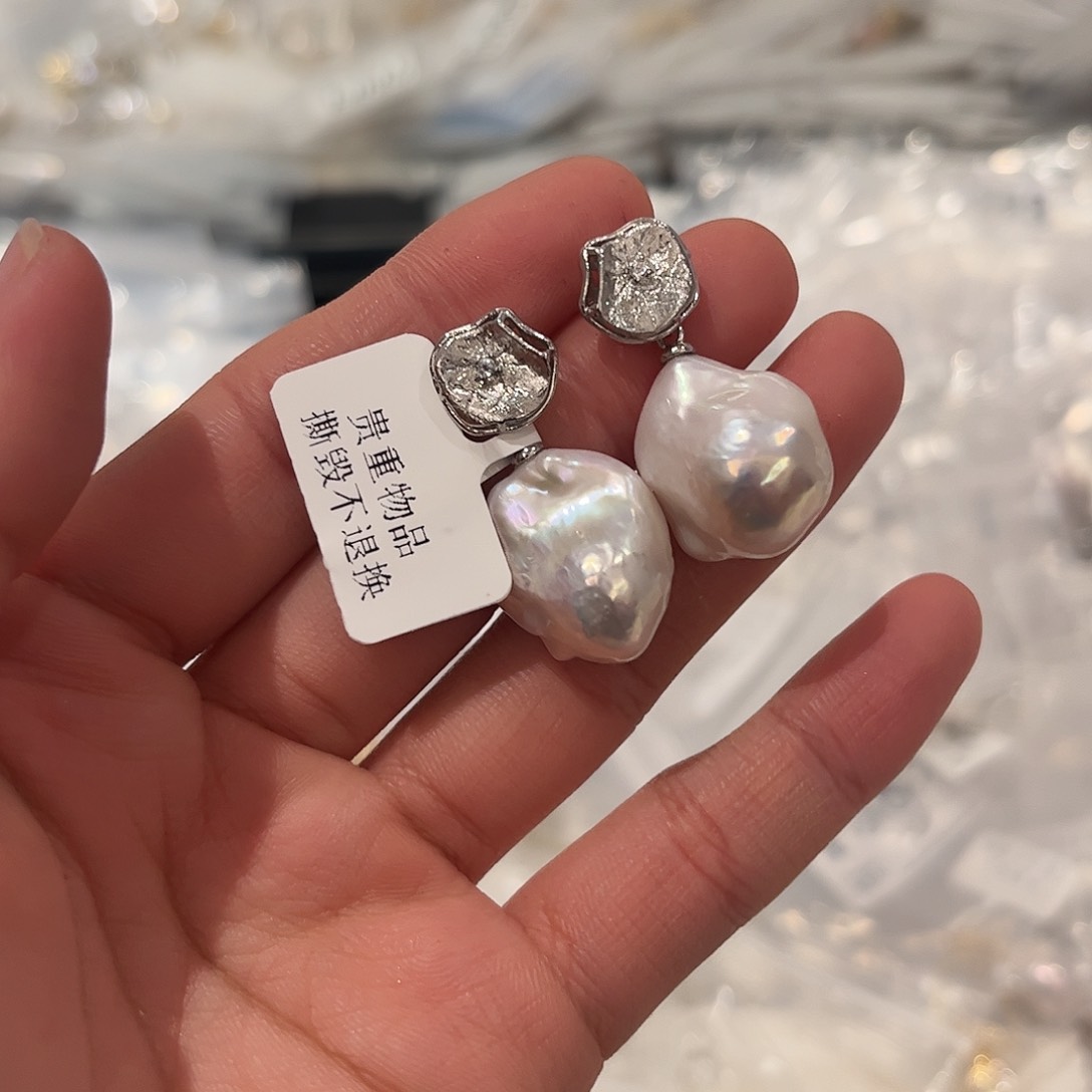 淡水珍珠耳饰合金