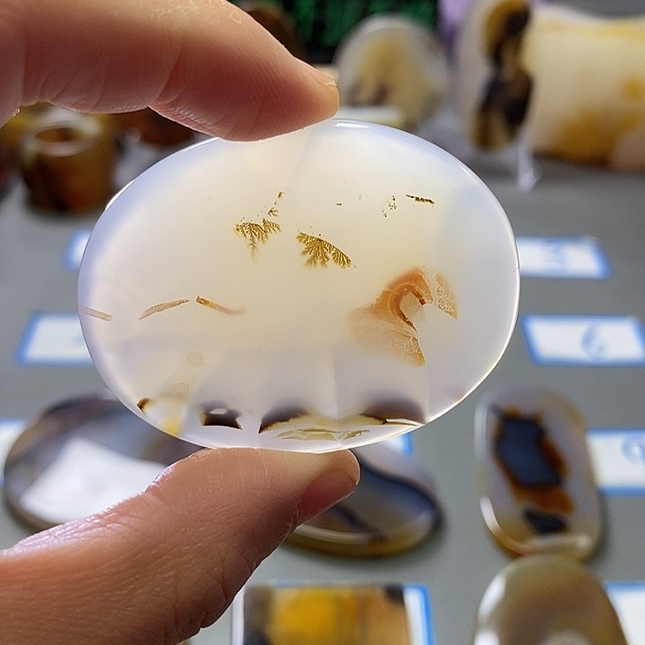 玛瑙/玉髓未镶嵌珠宝半成品62