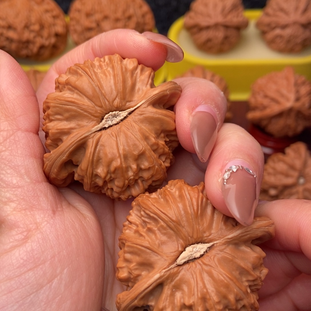 吊坠文玩核桃45全品 白狮子