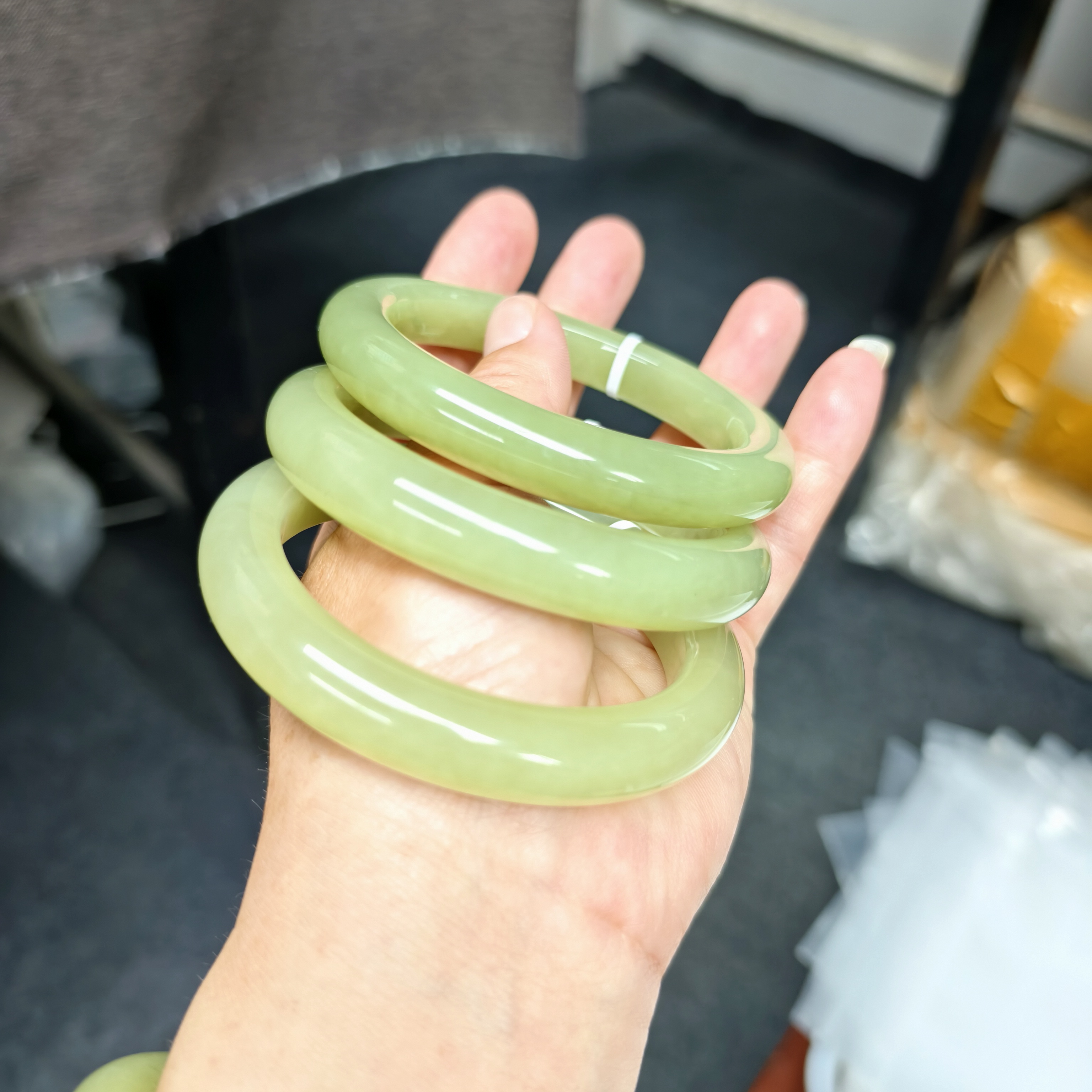 新疆料和田玉若羌冰黄口黄玉若羌鸡油黄多样性拍一发一