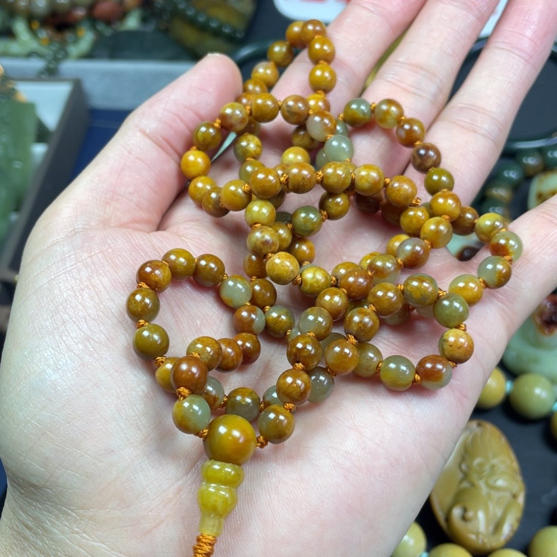 岫岩河磨玉（透闪石质玉）手链未镶嵌