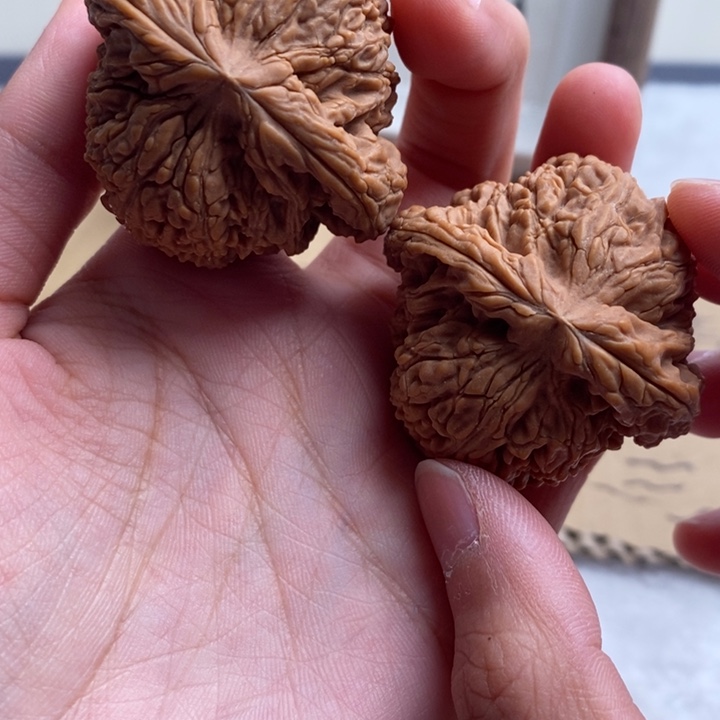 文玩核桃吊坠花*南疆石