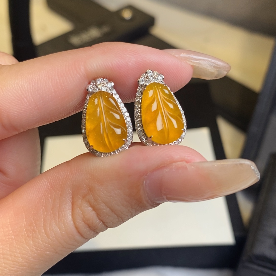 翡翠耳饰18K金镶嵌冰黄翡叶子