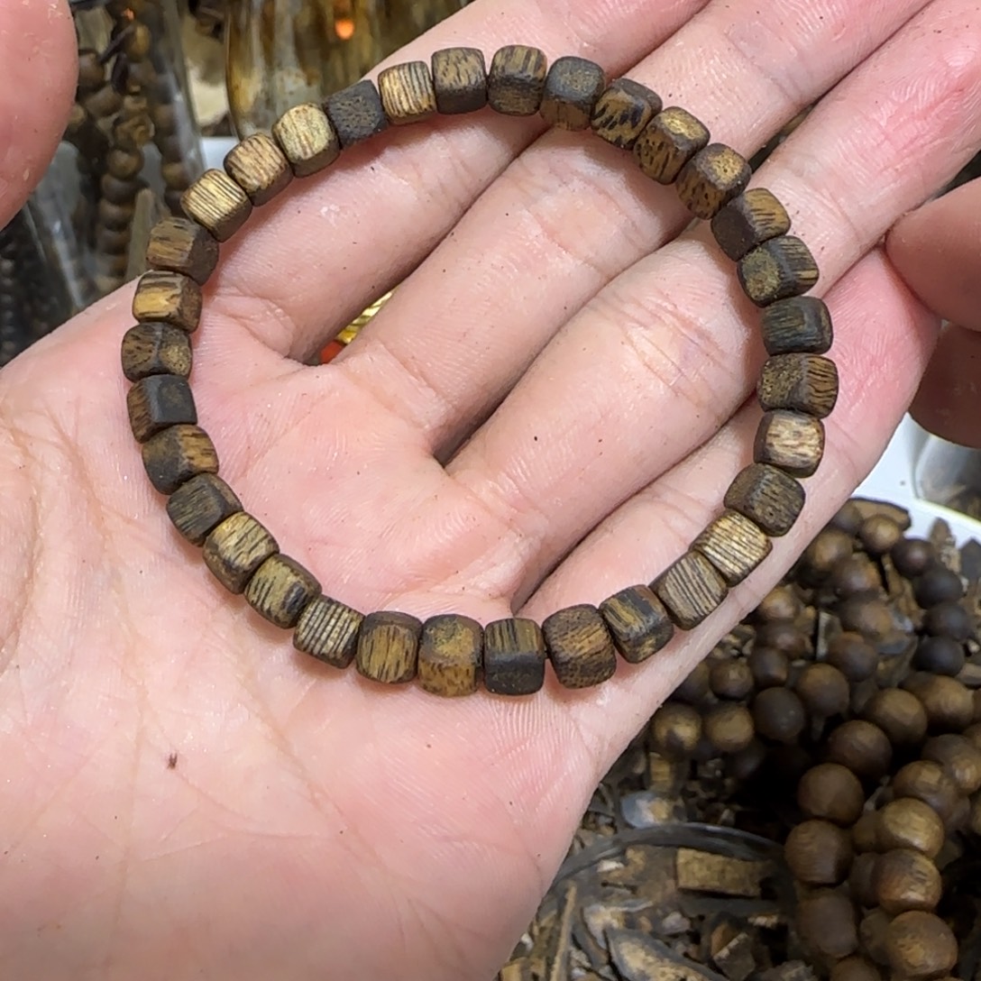 沉香碎屑沉香奇楠沉香方糖05