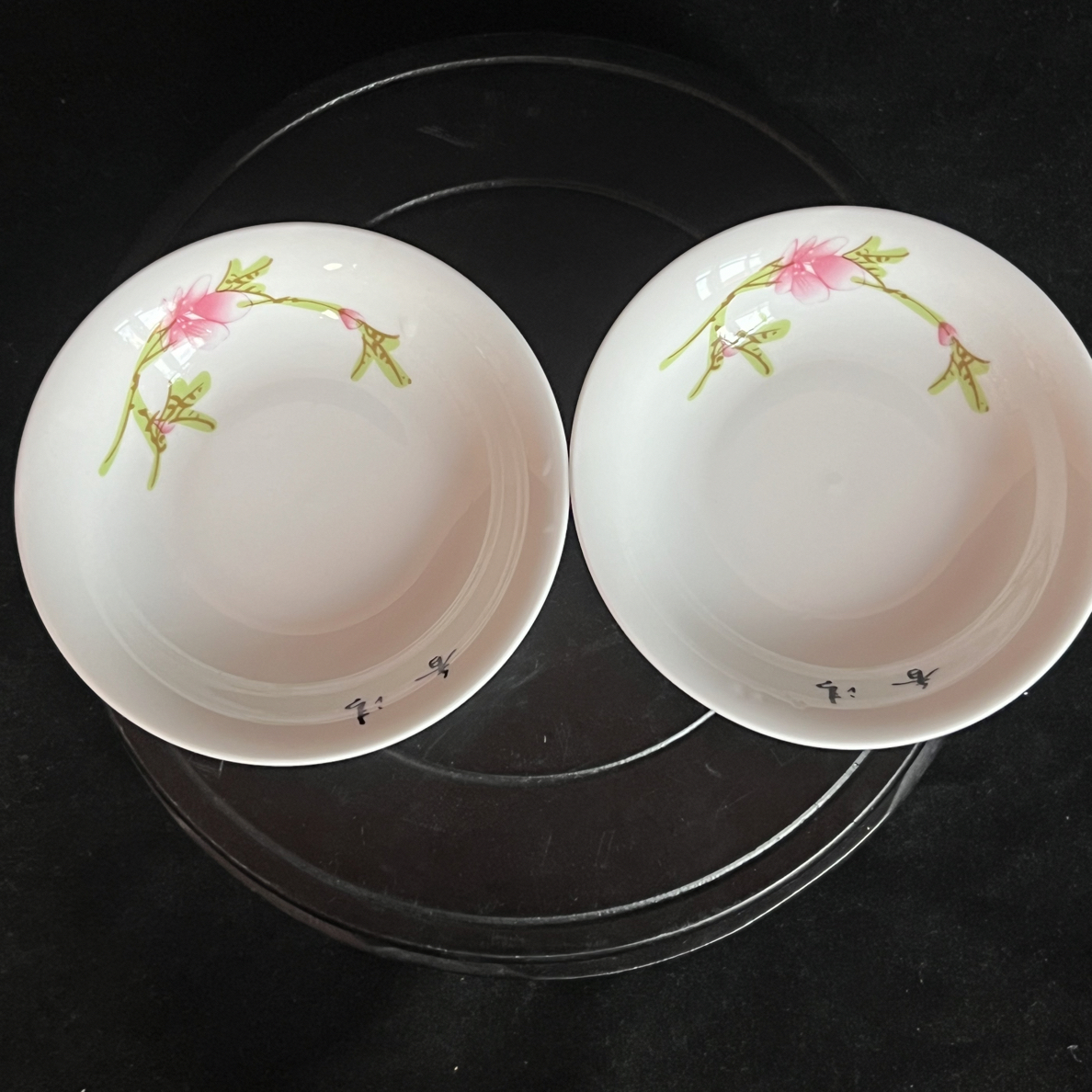 景德镇陶瓷水点桃花料碟 口径10.5cm