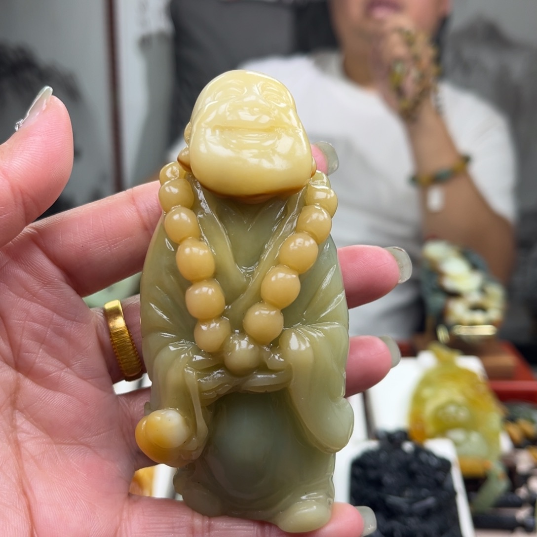 岫玉未镶嵌挂件手把件