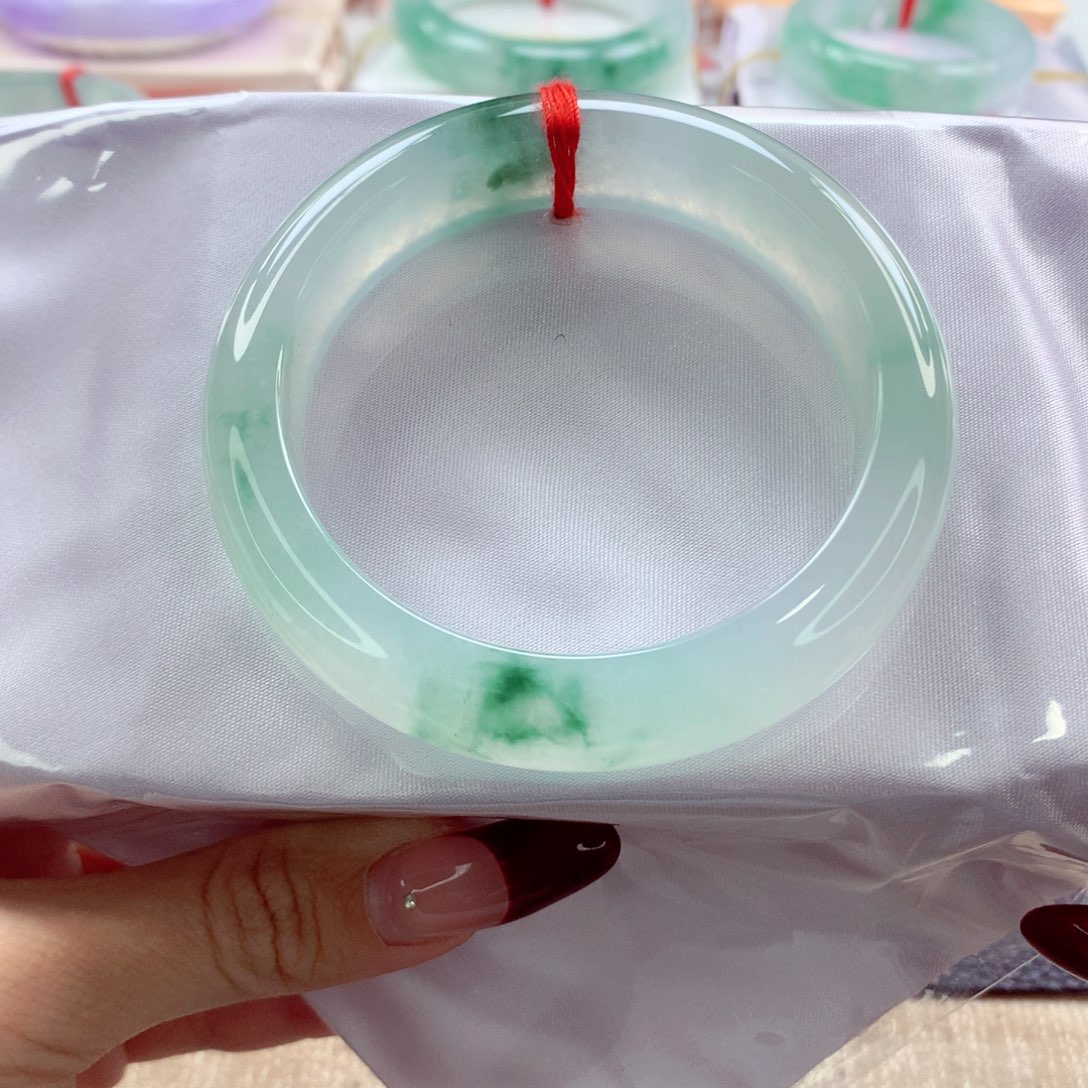 翡翠手镯未镶嵌55 至纯至净 灵