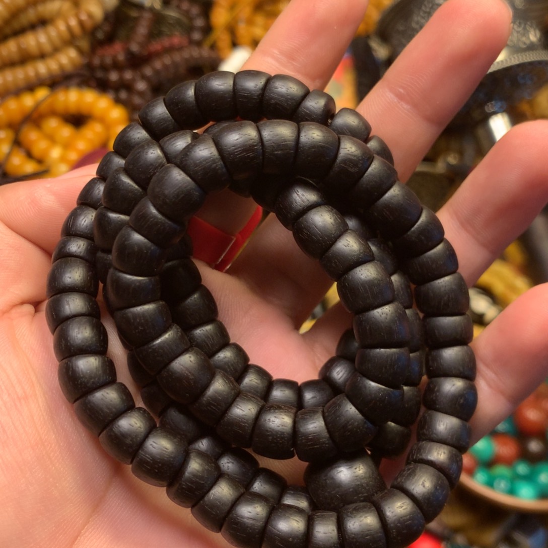 泥塑娘啦擦擦骰子