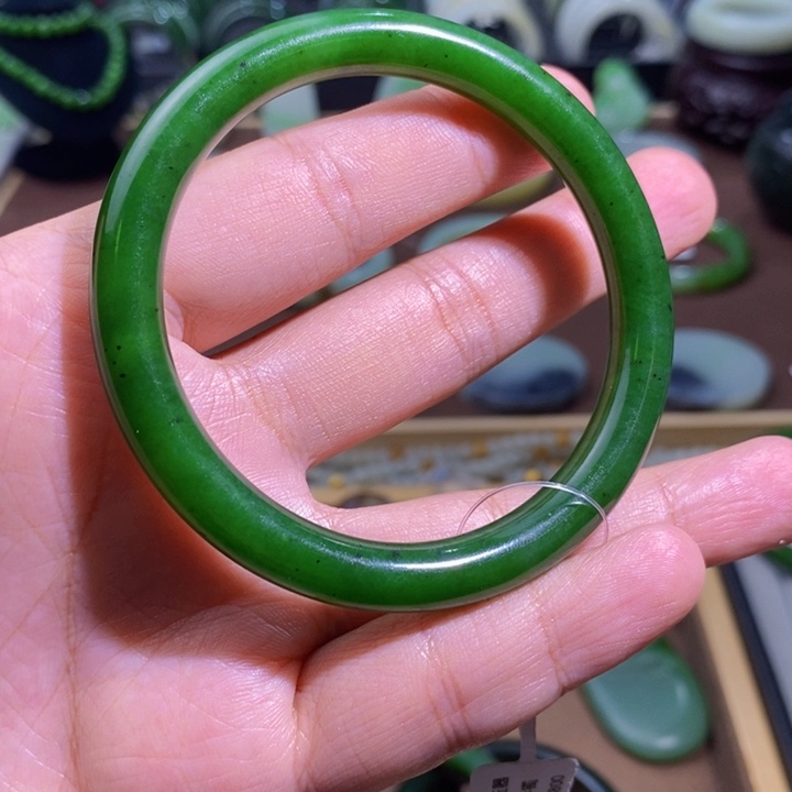 和田玉未镶嵌碧玉菠菜绿美人条手镯58.6圈口34.3