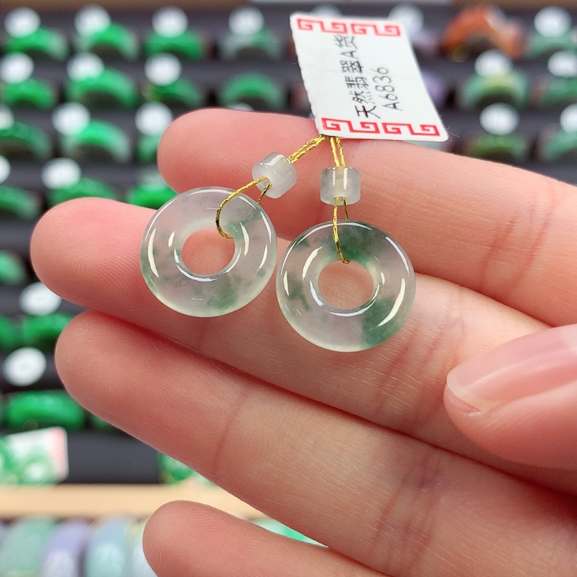 【闪购商品】未镶嵌戒指翡翠甜甜圈一对