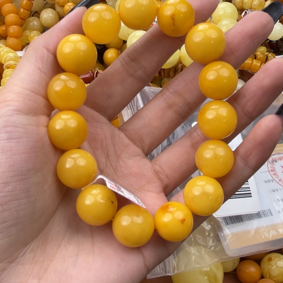 琥珀珠宝奇石未镶嵌