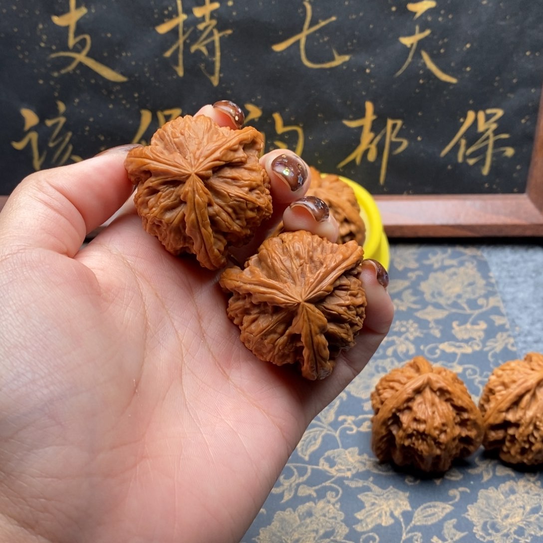 吊坠文玩核桃!****.白狮子