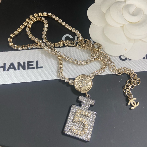 全新未使用 Chanel/香奈儿 经典 时尚 香水瓶 满钻 镶钻  项链21S