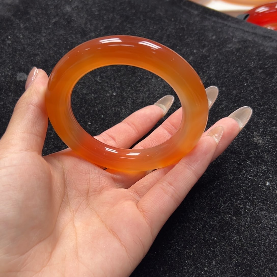 手镯玛瑙/玉髓未镶嵌