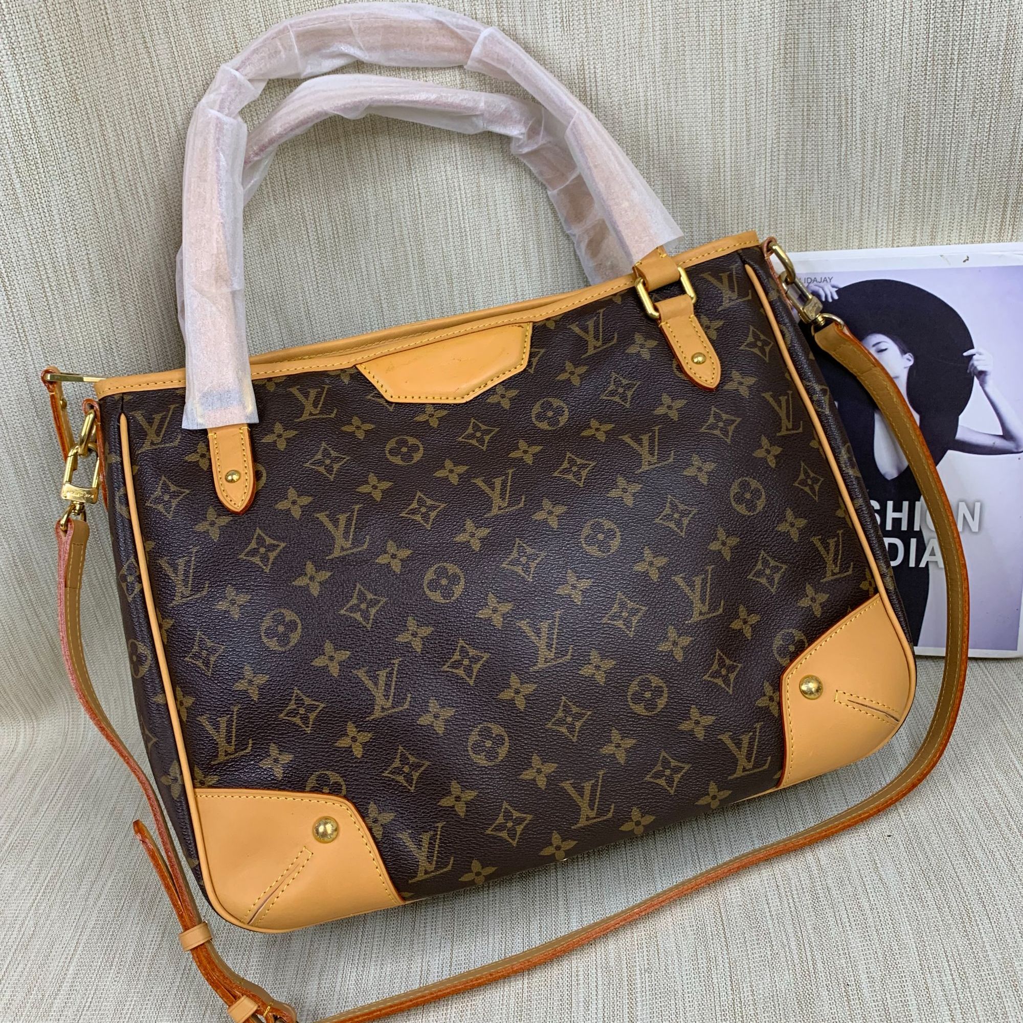 修复品LouisVuitton/路易威登 老花横版机场包/001