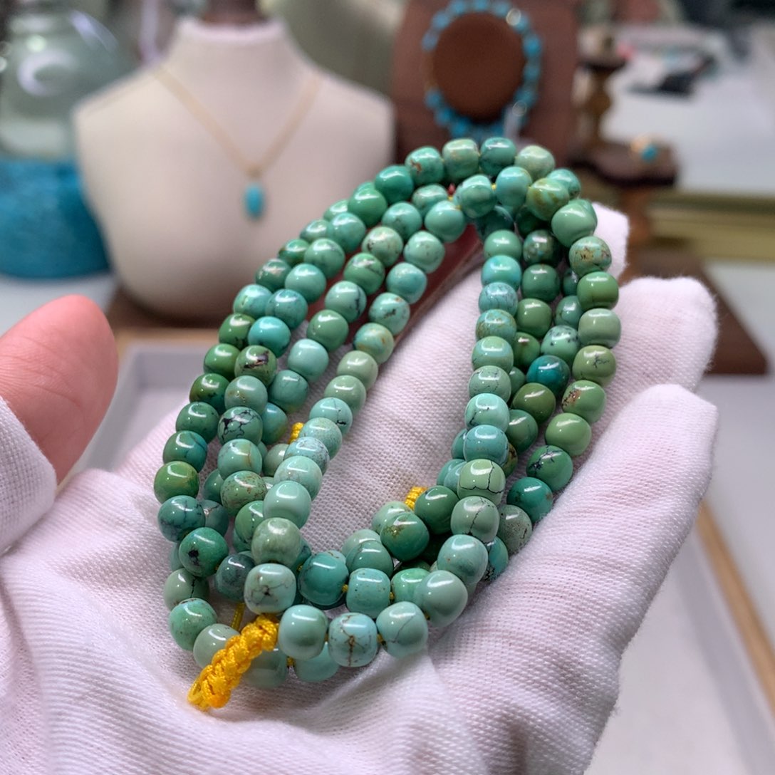 绿松石配饰未镶嵌