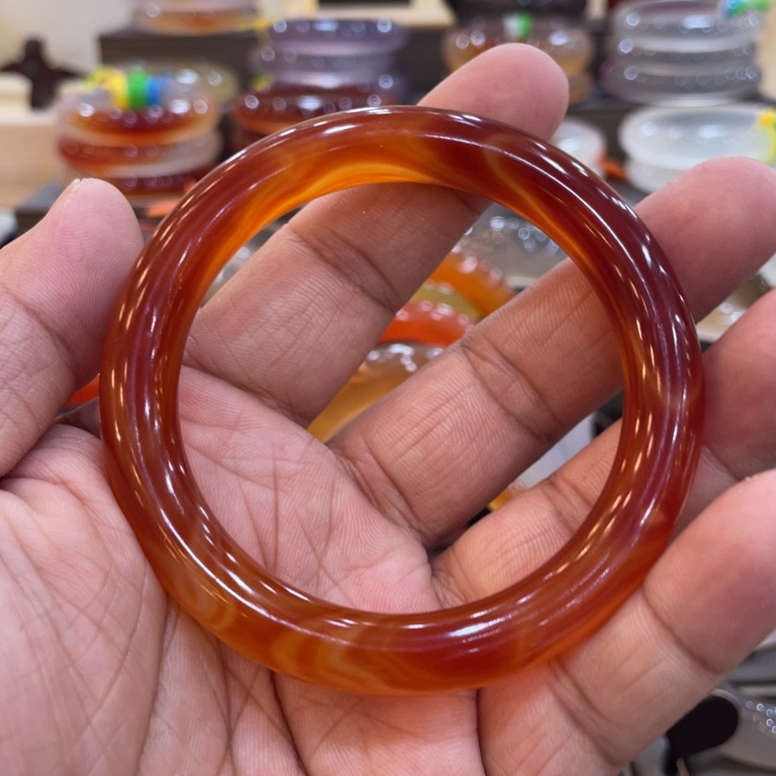 玛瑙/玉髓手镯未镶嵌