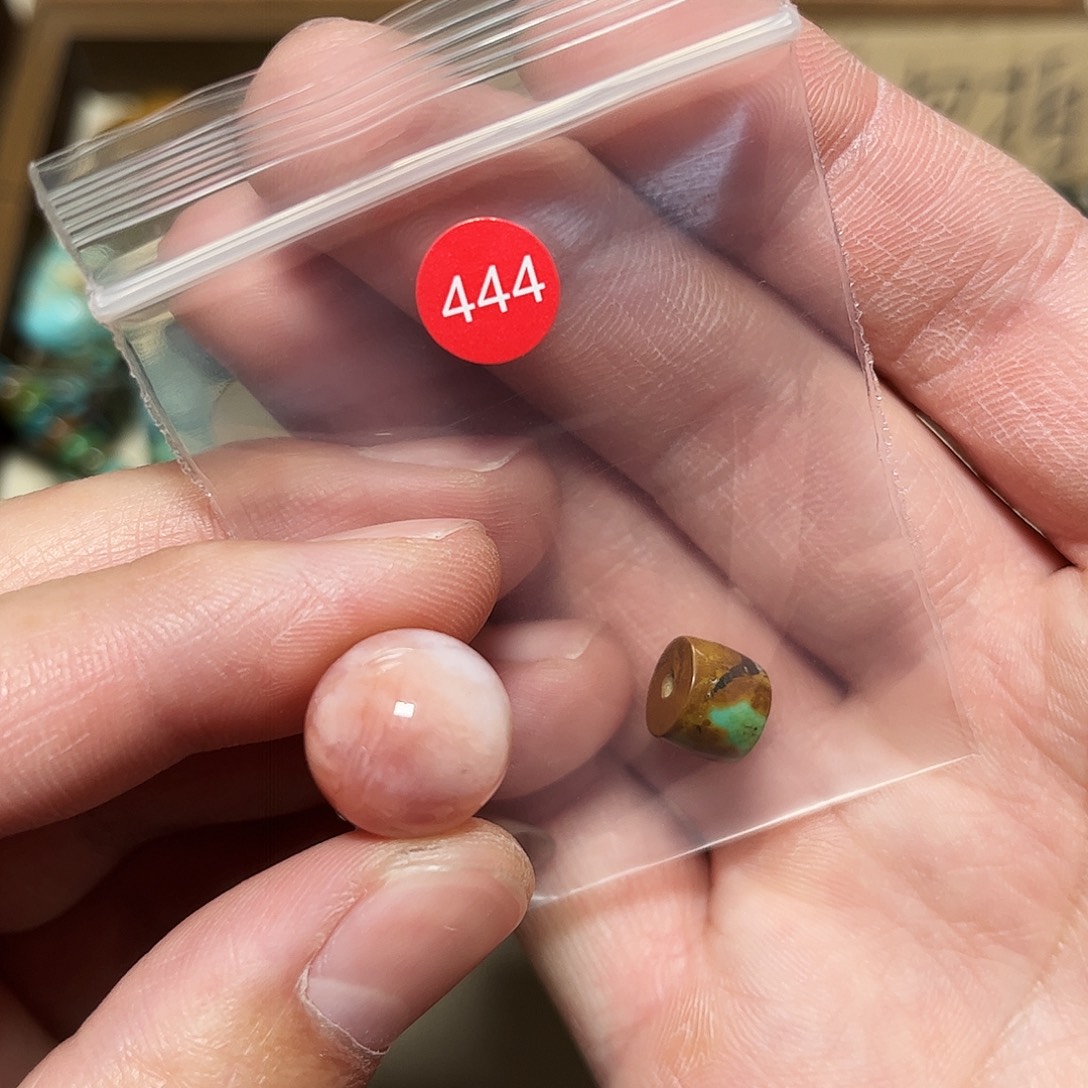 活***样南红玛瑙未镶嵌珠宝奇石